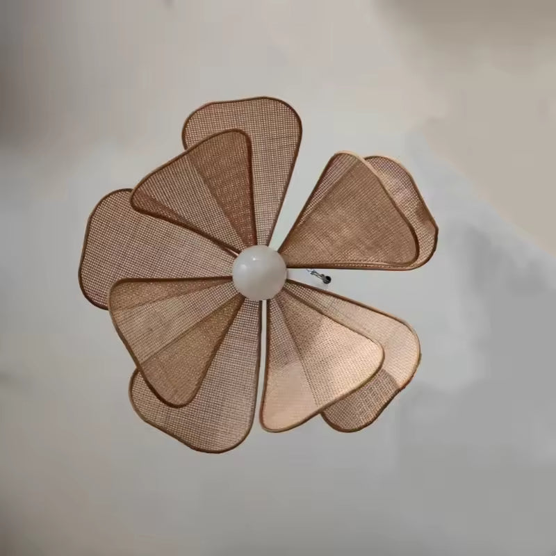 Plafonnier Pétale Rotin : Légèreté Végétale Et Design Poétique